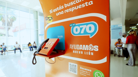 Dan orientación a visitantes de Nuevo León por Mundial 2026 en línea de atención 070