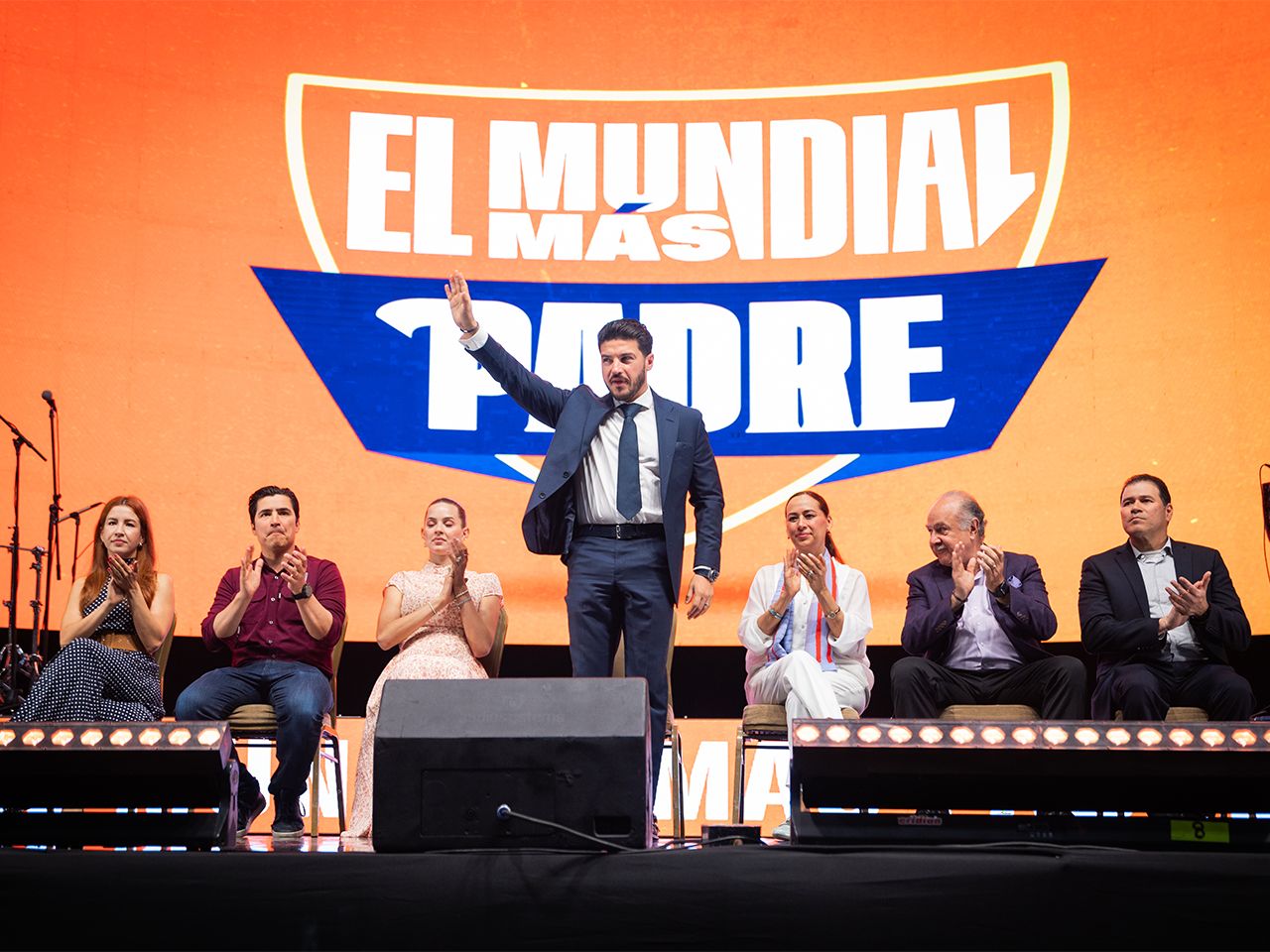 Celebran a padres servidores públicos con evento conmemorativo por el Día del Padre
