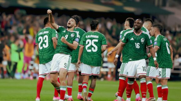 Crónica: México rompe el maleficio y avanza a octavos