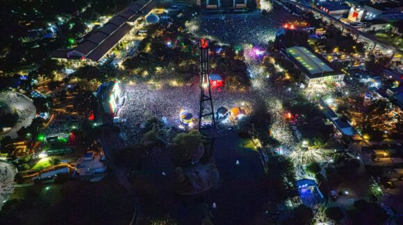 Lluvias obligan a reprogramar conciertos en el FIFA Fan Festival Monterrey; se mantiene transmisión de partidos