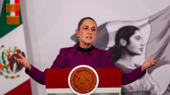 Sheinbaum se deslinda de insultos a Trump y anuncia sanción correspondiente a prima de AMLO