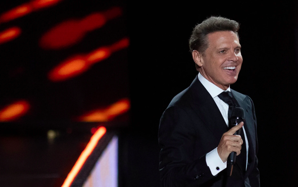 Reportan mejoría en la salud de Luis Miguel