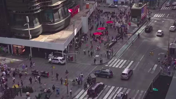 Reportan disparos en Times Square; autoridades de NY despliegan operativo