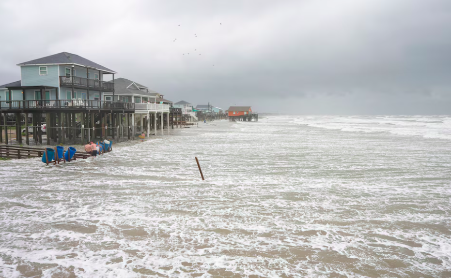 Inundaciones históricas golpean cinco estados tras el paso del huracán ‘Arthur’ en EU