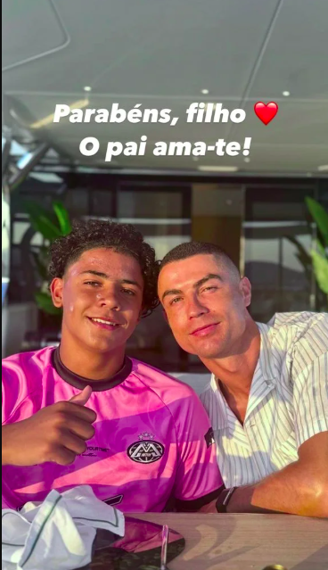 Cristiano Ronaldo y su hijo