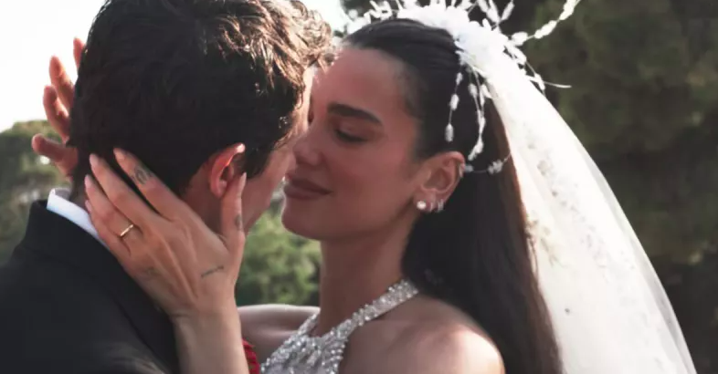 Dua Lipa presume inéditas imágenes de su boda con Callum Turner