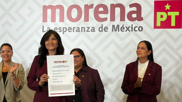 Senadora Nora Ruvalcaba fue la primera en registrarse en el proceso interno de Morena