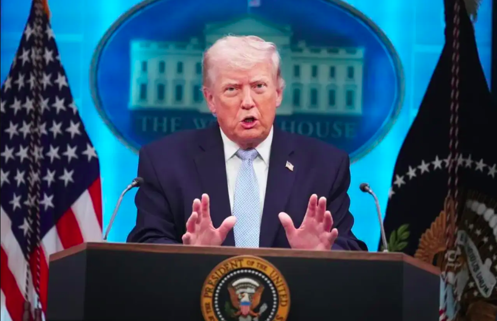 Trump afirma que Irán aceptó someterse a intensas revisiones nucleares; exige mantener abierto el Estrecho de Ormuz