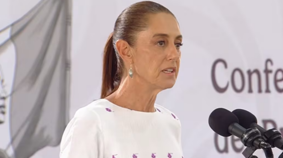 Desde Veracruz, Claudia Sheinbaum anuncia proyecto de reactivación petroquímica de Pemex
