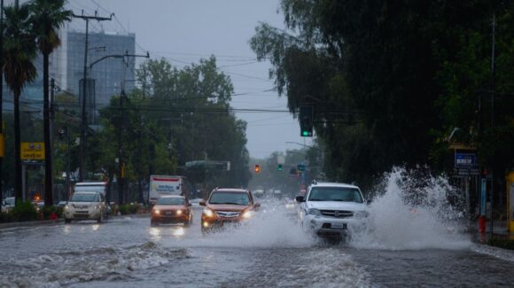 Onda tropical 13 traerá lluvias intensas a México este lunes 29 de junio