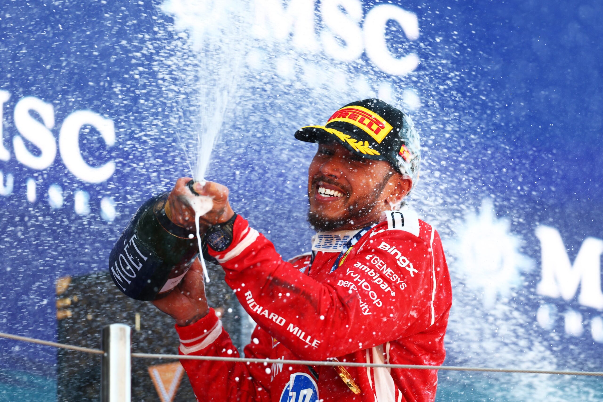 Fórmula 1: Lewis Hamilton triunfa en el Gran Premio de Barcelona