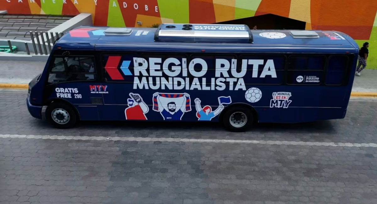Habilitan rutas especiales de transporte gratuito para sedes mundialistas en Nuevo León