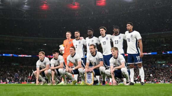 Mundial 2026: Inglaterra usará tecnología de enfriamiento en la mano por el calor