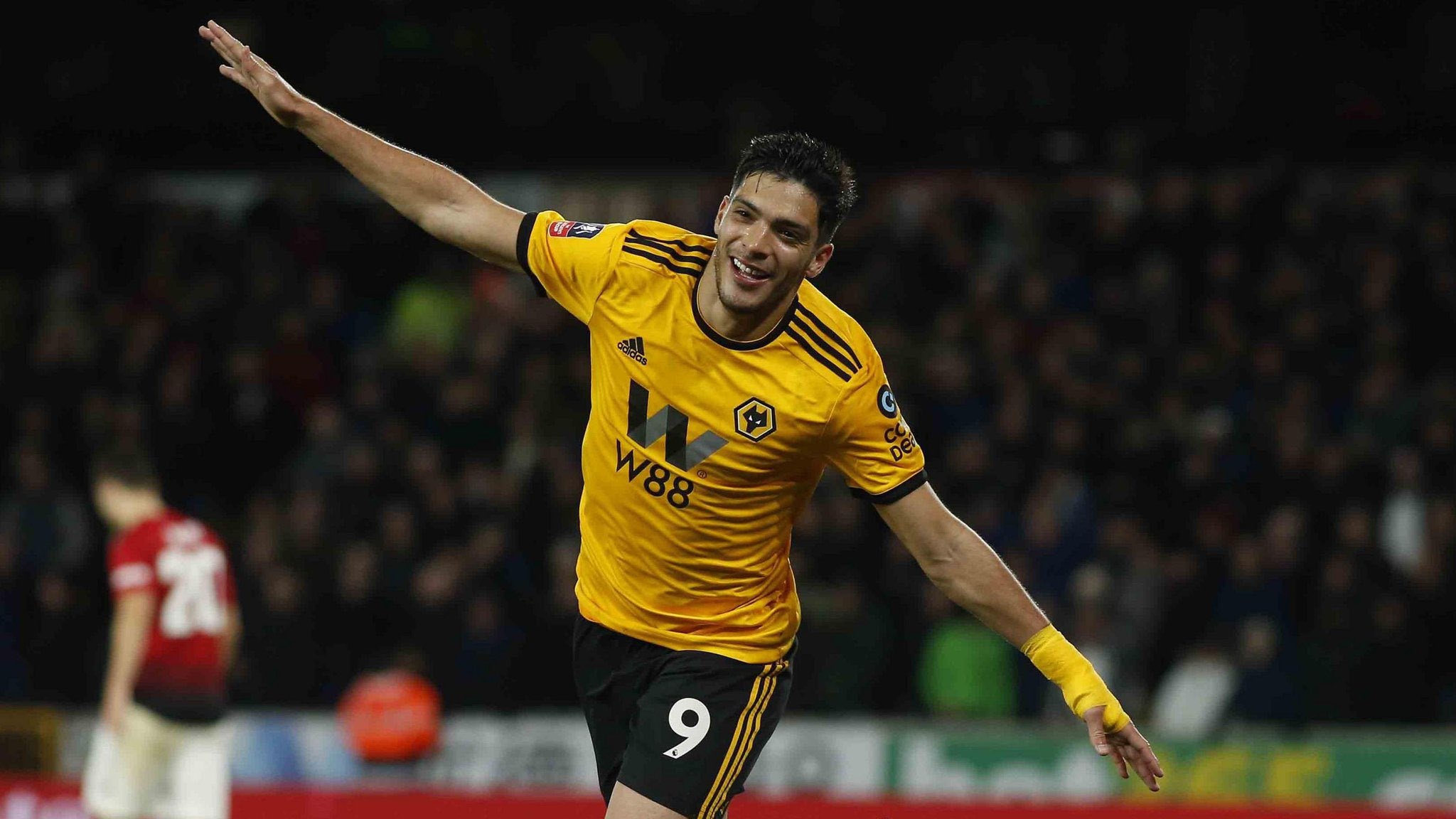 Premier League: ¡Está de vuelta! Raúl Jiménez acordó firmar y volver con el Wolverhampton