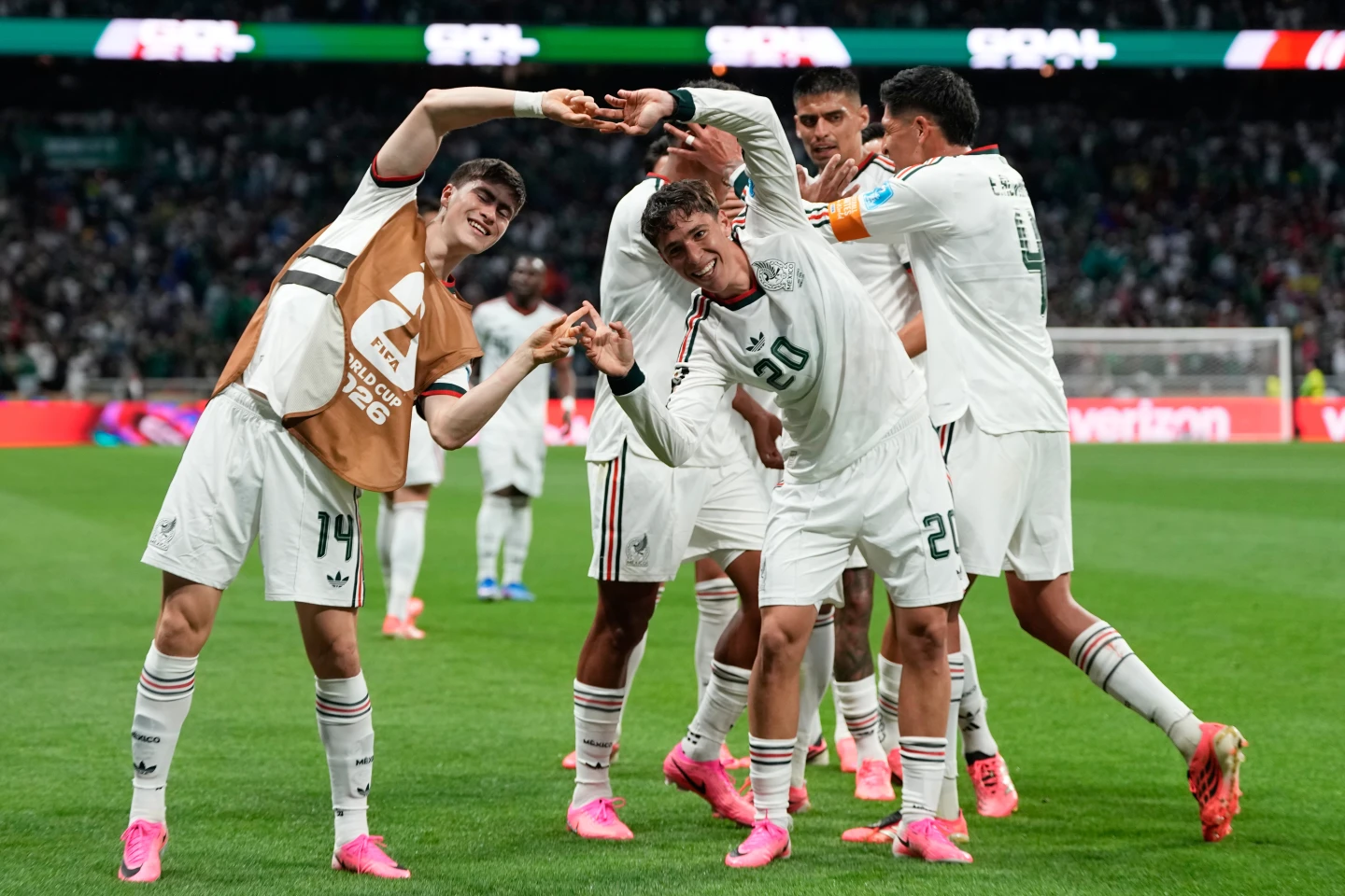 Selección México firma fase perfecta en el Mundial 2026 tras golear 3-0 a República Checa.