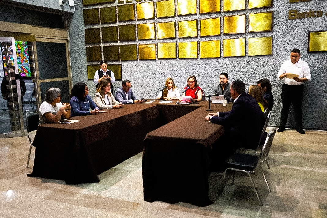 El Congreso de Nuevo León alista indagatorias a empresas de Samuel García