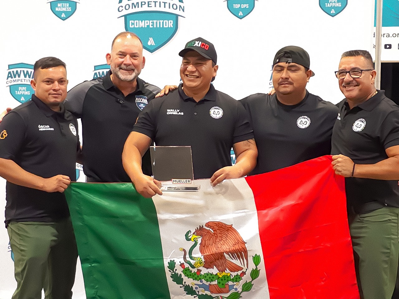 Servicios de Agua y Drenaje de Monterrey obtiene campeonato mundial en competencia de Pipe Tapping