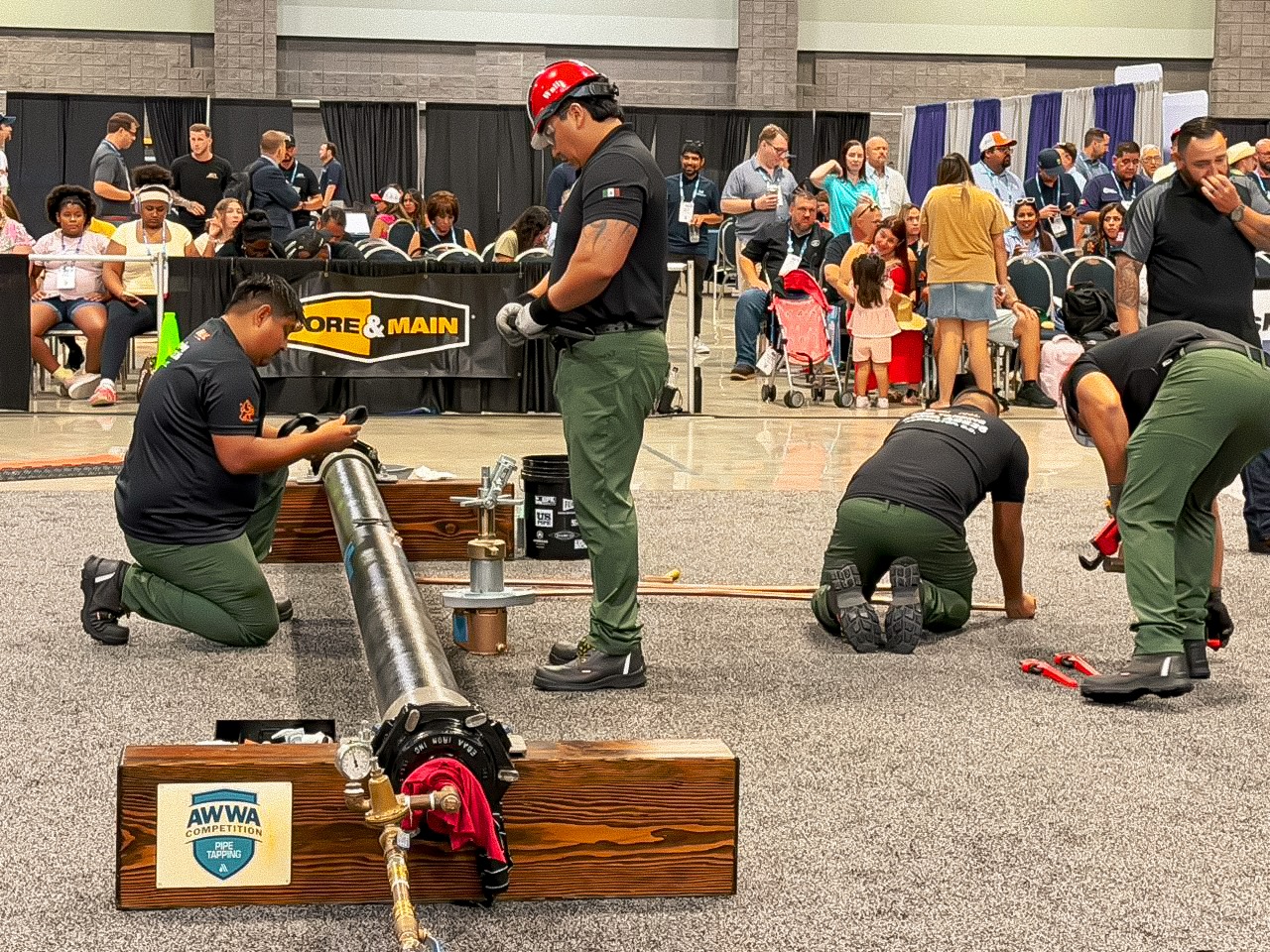 Servicios de Agua y Drenaje de Monterrey obtiene campeonato mundial en competencia de Pipe Tapping