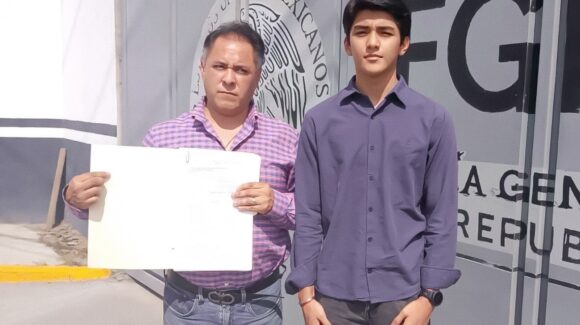 Denuncian ante la FGR en Nuevo León a policías y escoltas del alcalde de El Carmen por portación ilegal de armas