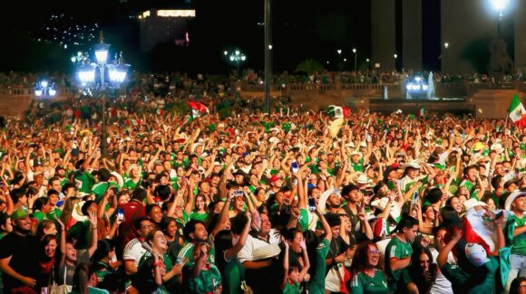 Miles de aficionados tiñeron de verde el FIFA Fan Festival en Monterrey