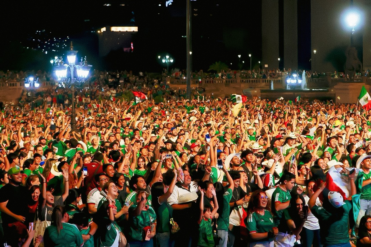 Miles de aficionados tiñeron de verde el FIFA Fan Festival en Monterrey