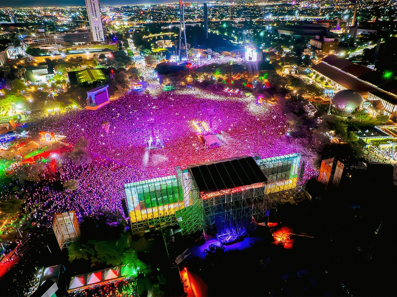 Grupo Firme convoca a más de 150 mil asistentes en el Fan Fest de Nuevo León