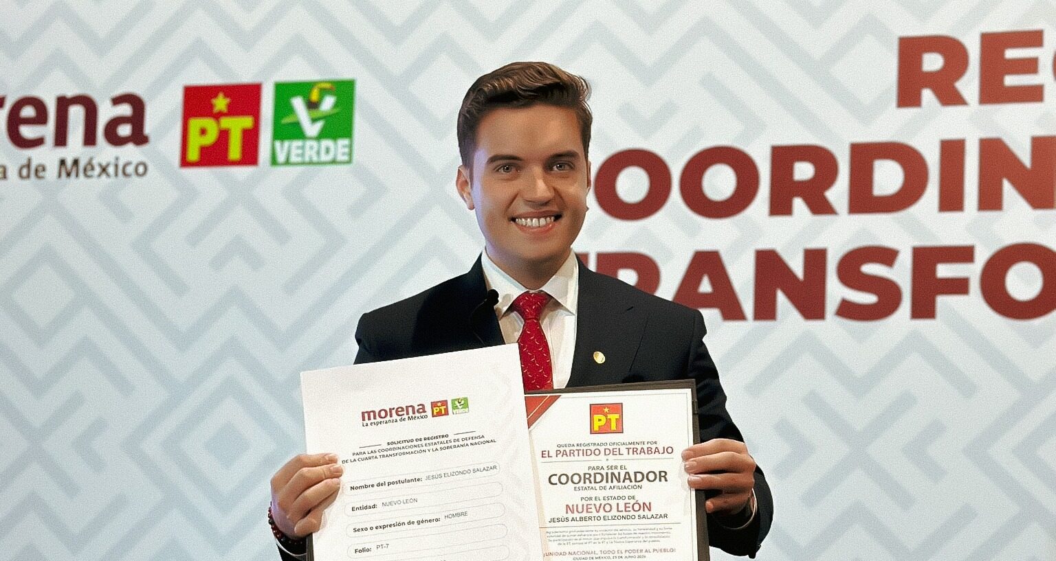 Jesús Elizondo se registra ad cautelam por el PT para el proceso interno de Morena en Nuevo León
