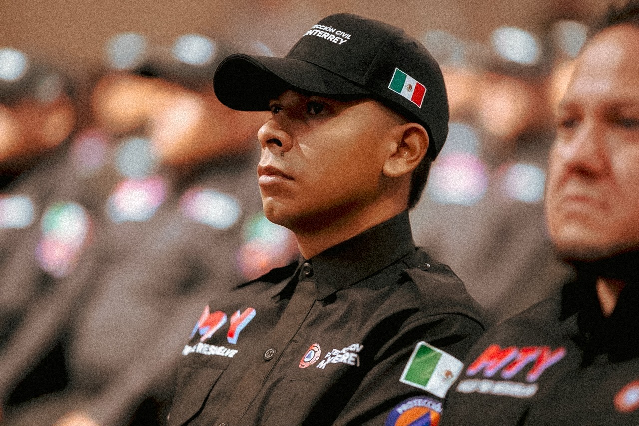 Gradúa Monterrey a la primera generación de su Academia de Protección Civil