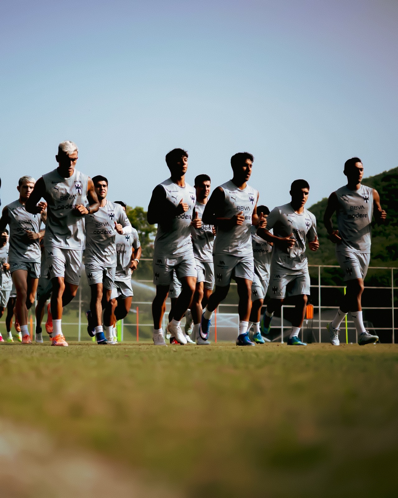 Rayados retoma entrenamientos en El Barrial