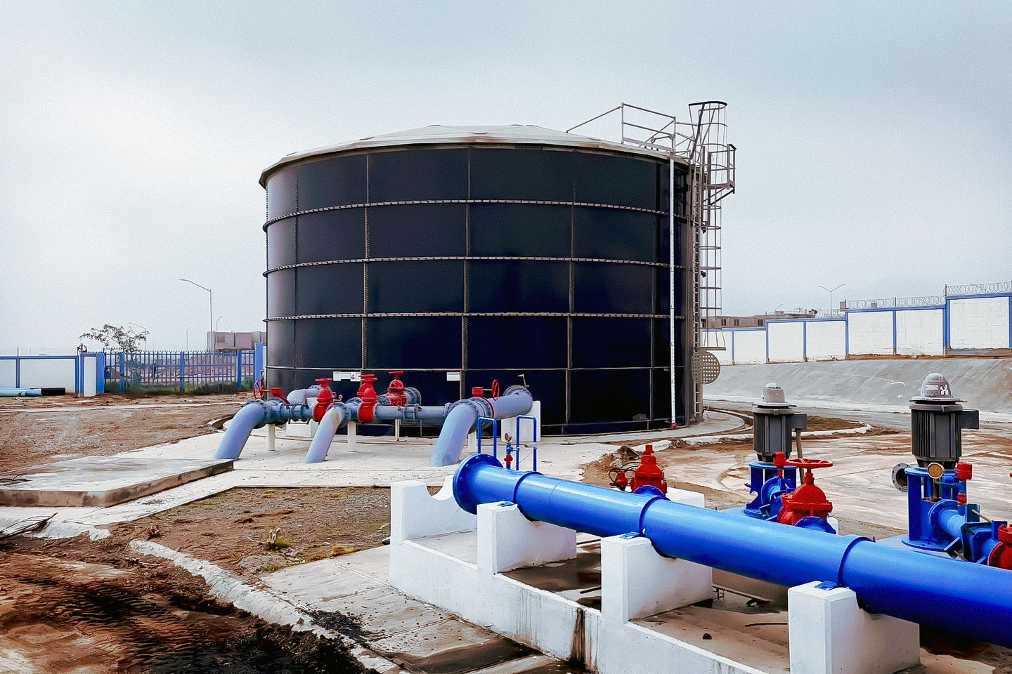 Agua y Drenaje de Monterrey propone diálogo en municipio García para restablecer una mesa de trabajo