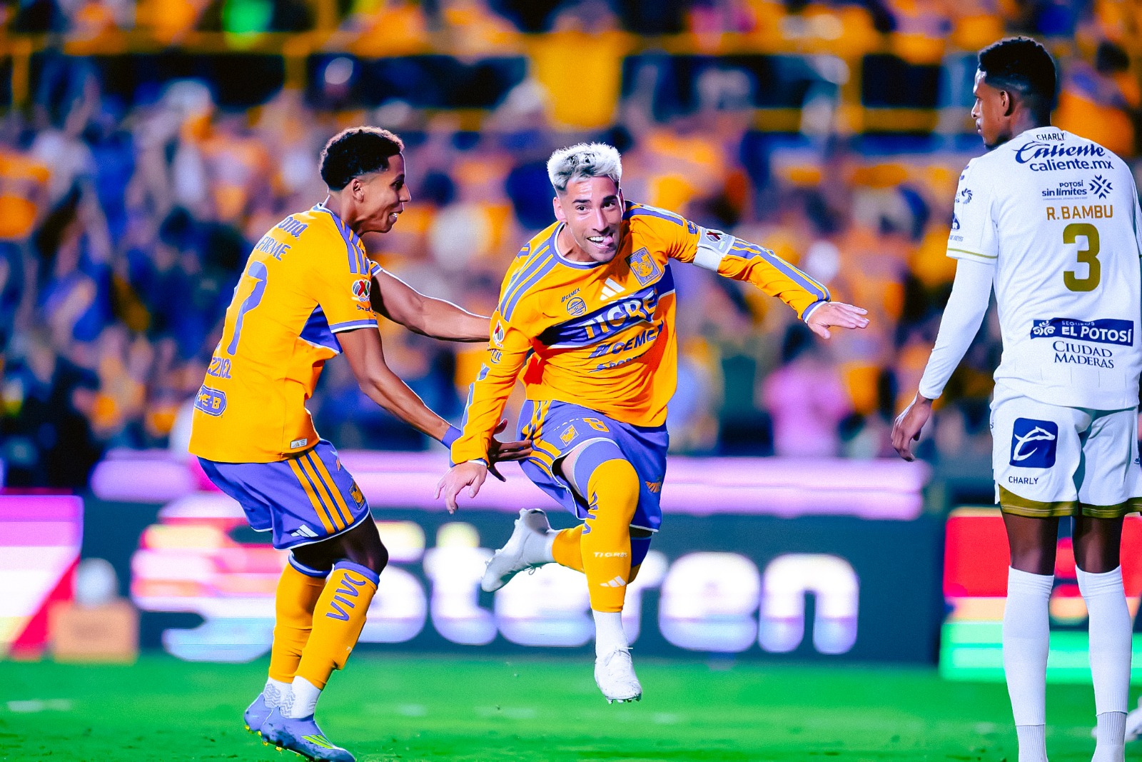 Tigres deja ir la ventaja en casa y empata 2-2 ante Atlético de San Luis en el 'Volcán'