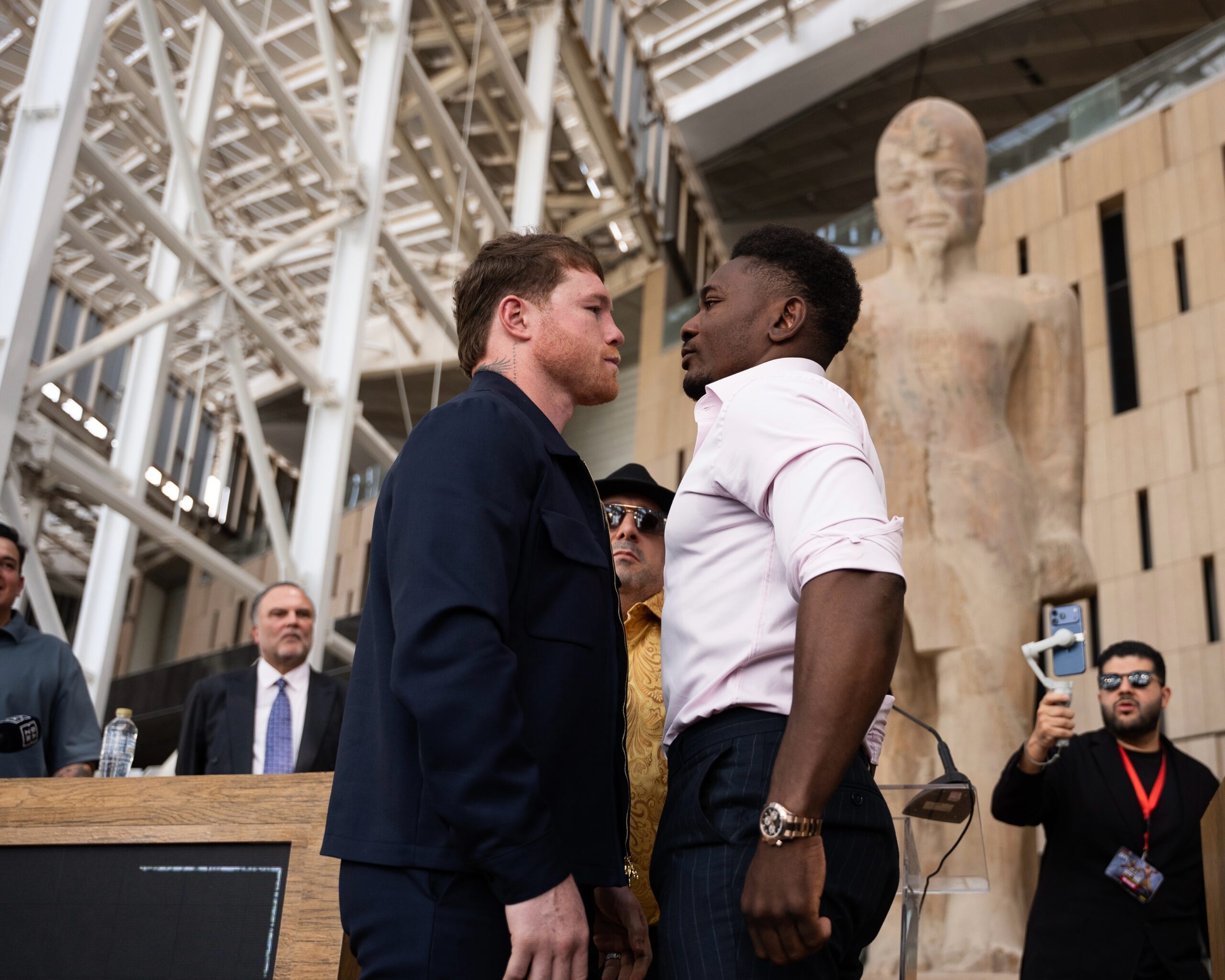 Boxeo: Canelo Álvarez vs Christian Mbilli: La pelea se pospone para octubre