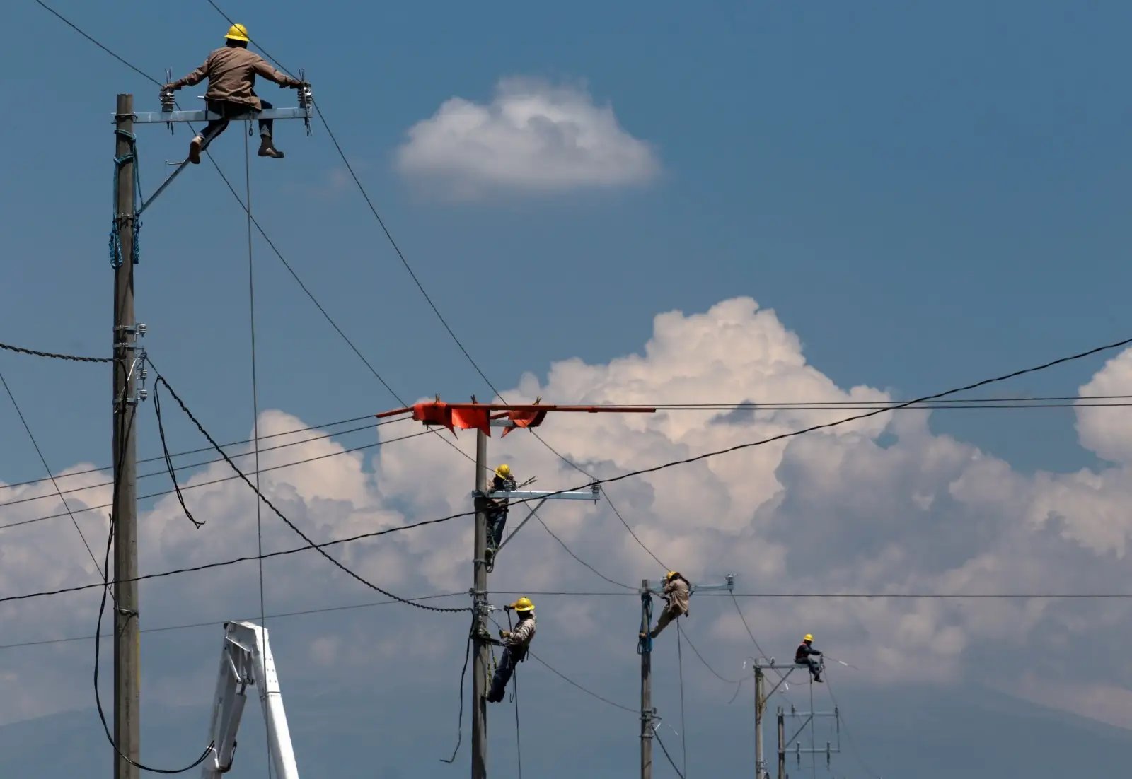CFE suspende servicio eléctrico en Tlacuilotepec, Puebla, este sábado 25 de julio por mantenimiento