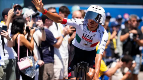 Isaac del Toro debuta en el Tour de Francia y termina sexto en la clasificación general