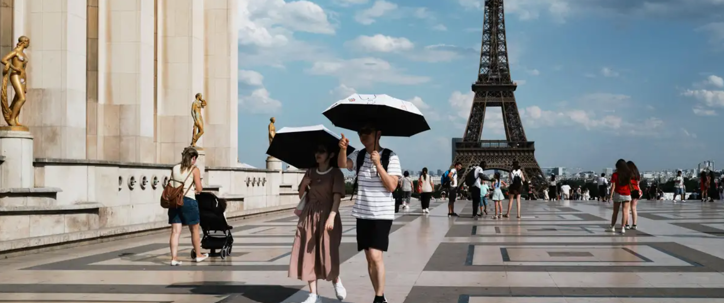 Ola de calor obliga al cierre anticipado de la Torre Eiffel y otros museos de París