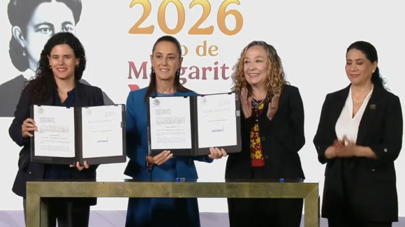 Sheinbaum firma iniciativa de Ley para homologar el delito de feminicidio con penas de hasta 70 años