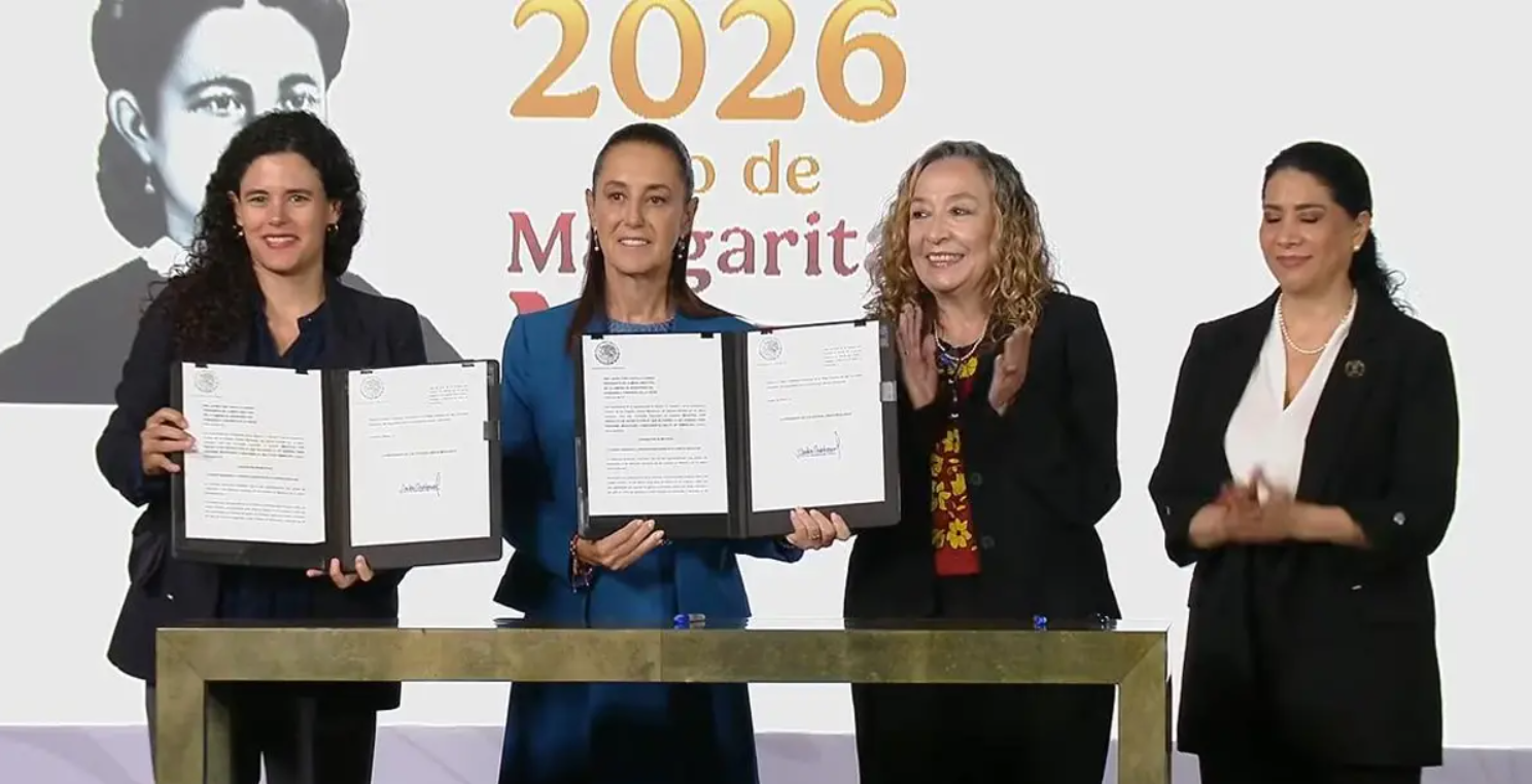 Sheinbaum firma iniciativa de Ley para homologar el delito de feminicidio con penas de hasta 70 años