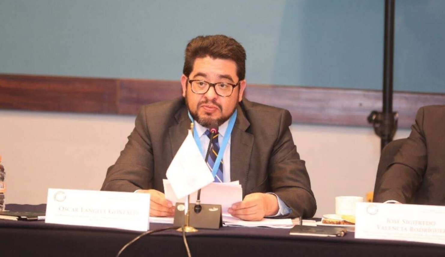 FGR remueve a Óscar Langlet de Fiscalía Especial de Servidores Públicos; segunda baja en 48 horas