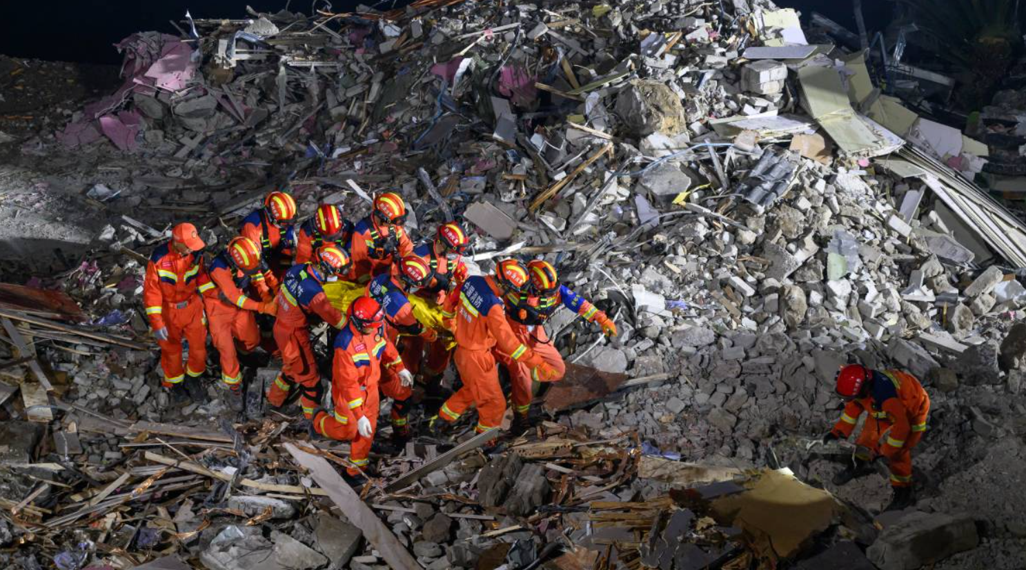 México expresó sus condolencias a China por el deslizamiento de tierra que dejó al menos ocho muertos y 34 desaparecidos