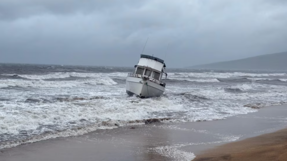 Huracán ‘Fausto’ se fortaleció a categoría 2 en el Pacífico; autoridades mantienen bajo vigilancia a Hawái