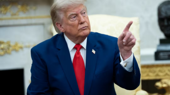 Trump suspende bombardeos contra Irán para impulsar negociaciones; advierte que retomará ataques si fracasa el diálogo