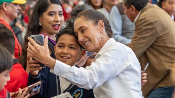 Sheinbaum anuncia beca universal Rita Cetina para estudiantes de primaria; conoce cómo funcionará