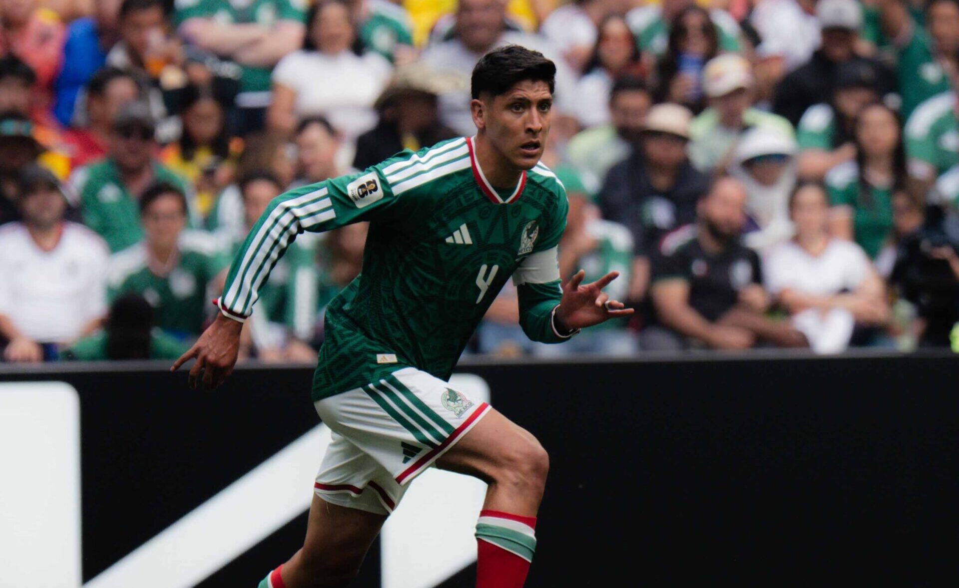 Edson Álvarez llega al FC Köln de la Bundesliga vía préstamo del West Ham