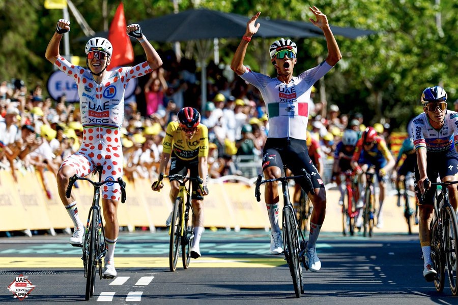El mexicano Isaac del Toro hace historia al ganar la segunda etapa del Tour de France