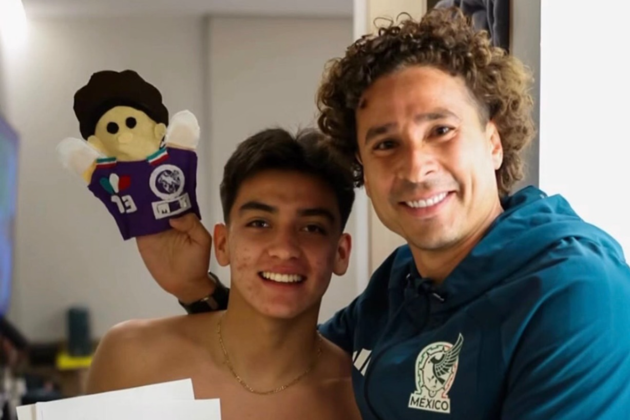 Con emotivo mensaje, Gilberto Mora felicita a Guillermo Ochoa en su cumpleaños 41