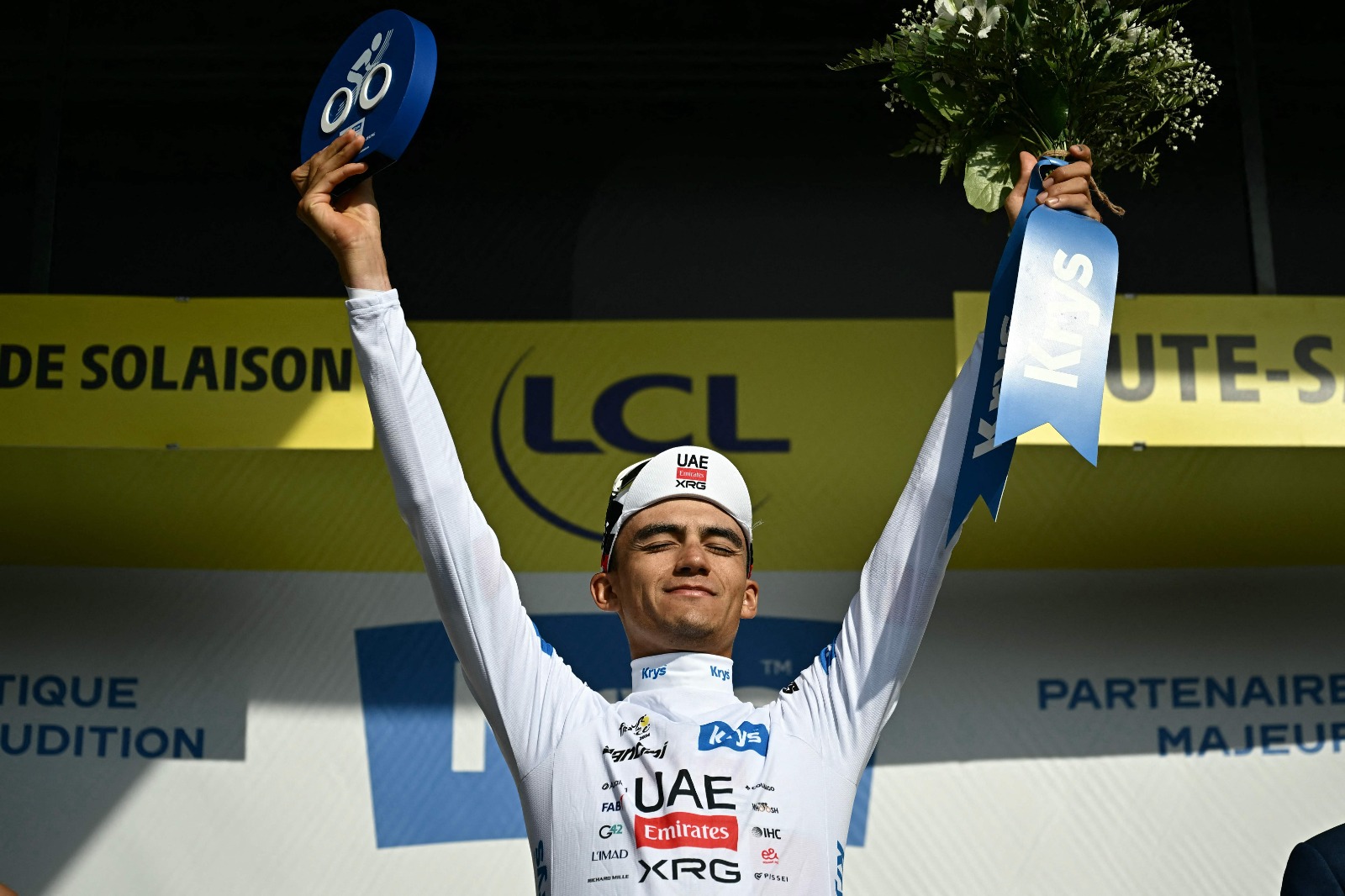 Isaac del Toro sube al podio y escala a tercero en clasificación general del Tour de Francia 2026