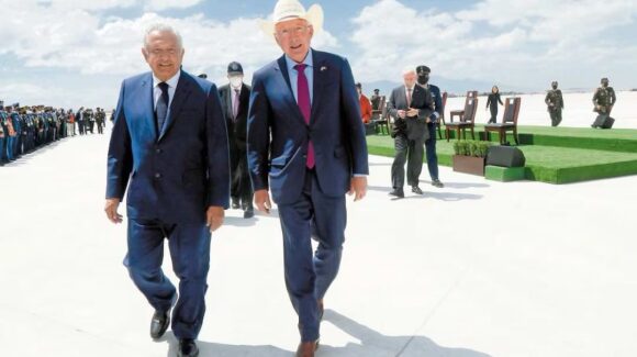 Exembajador de EU, Ken Salazar, acusa que AMLO ignoró comunicaciones tras captura de ‘El Mayo’ Zambada