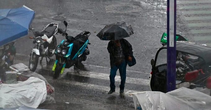 Monzón mexicano traerá lluvias torrenciales y calor extremo este fin de semana; conoce las condiciones climáticas
