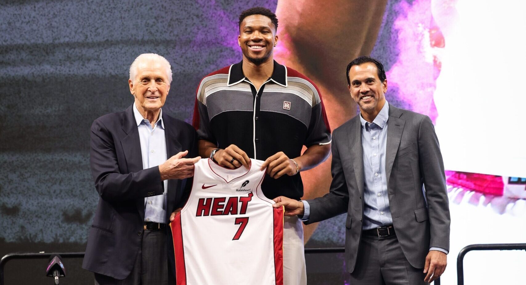NBA: ¡Oficial! Giannis Antetokounmpo es presentado como jugador del Miami Heat