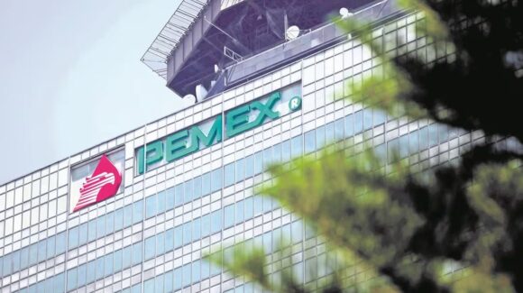 Pemex controla 58% del mercado gasolinero tras apertura de sector a privados
